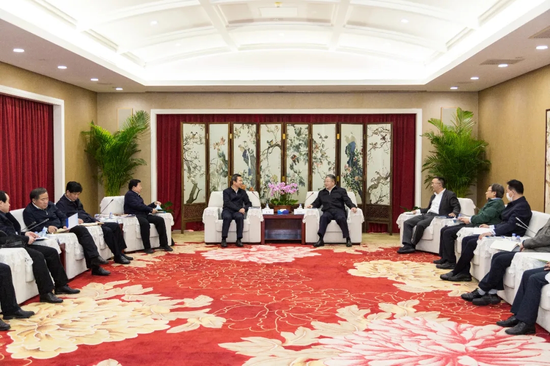 張曉侖會見河南省委常委、洛陽市委書記江凌一行