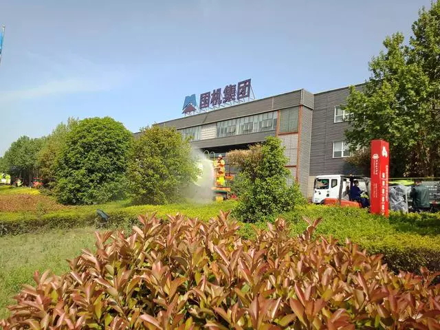 新一代“東方紅”綠化噴灑車,全身都是“洛陽造”